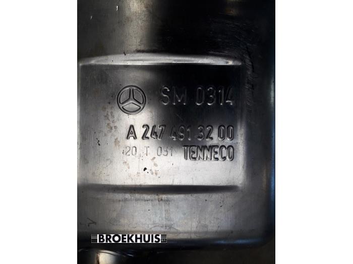 Katalysator van een Mercedes-Benz A (177.0) 2.0 A-250 Turbo 16V 2020