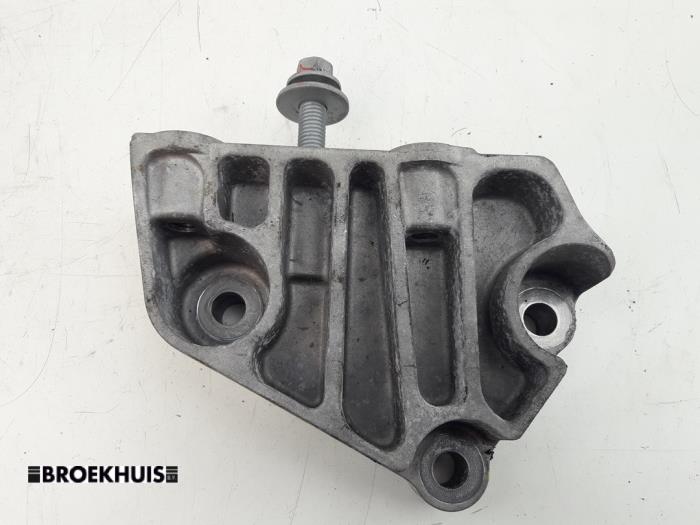 Used Engine mount MG ZS EV Price € 40,00 Margin scheme offered by Autobedrijf Broekhuis B.V.