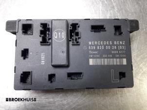 Używane Modul centralnego zamka Mercedes Vito (639.6) 2.2 111 CDI 16V Cena € 36,30 Z VAT oferowane przez Autobedrijf Broekhuis B.V.