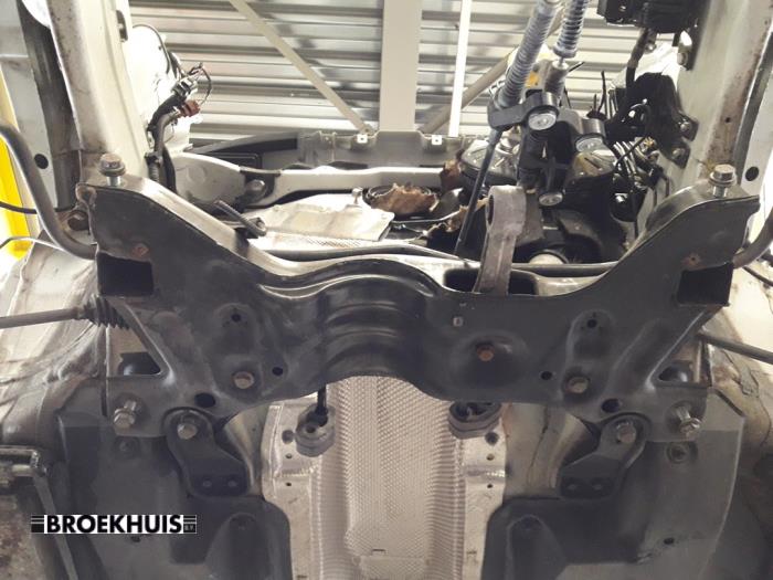 Usados Subchasis Audi A1 Sportback (8XA/8XF) 1.0 TFSI Ultra 12V Precio € 125,00 Norma de margen ofrecido por Autobedrijf Broekhuis B.V.