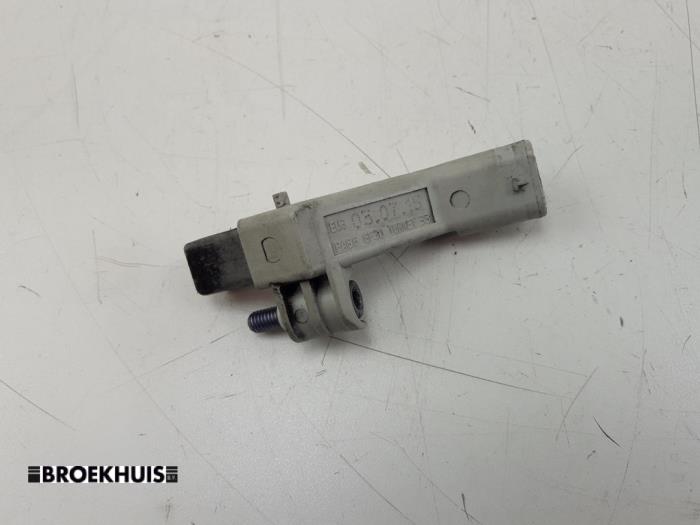 Begagnade Vevaxelsensor Audi A1 Sportback (8XA/8XF) 1.0 TFSI Ultra 12V Pris € 20,00 Marginaltabell erbjuds av Autobedrijf Broekhuis B.V.