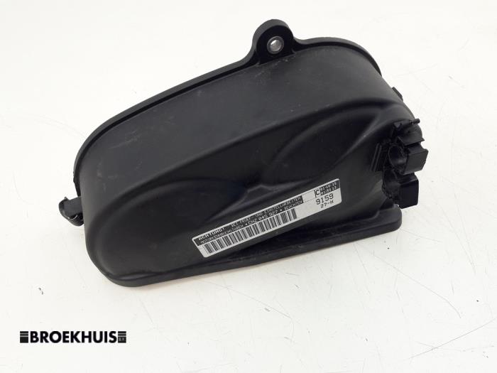 Usagé Couvercle de distribution Audi A1 Sportback (8XA/8XF) 1.0 TFSI Ultra 12V Prix € 15,00 Règlement à la marge proposé par Autobedrijf Broekhuis B.V.