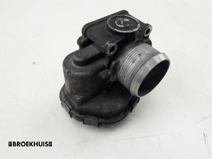 Used Throttle body Peugeot 5008 I (0A/0E) 1.6 HDiF 16V Price € 35,00 Margin scheme offered by Autobedrijf Broekhuis B.V.
