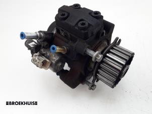 Used Mechanical fuel pump Peugeot 5008 I (0A/0E) 1.6 HDiF 16V Price € 200,00 Margin scheme offered by Autobedrijf Broekhuis B.V.