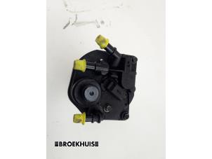 Used Fuel filter housing Peugeot 5008 I (0A/0E) 1.6 HDiF 16V Price on request offered by Autobedrijf Broekhuis B.V.