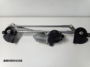 Usagé Moteur + mécanisme d'essuie glace Mitsubishi Outlander (GF/GG) 2.0 16V 4x2 Prix € 150,00 Règlement à la marge proposé par Autobedrijf Broekhuis B.V.