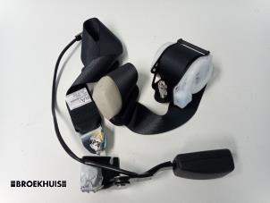 Used Rear seatbelt, left Mitsubishi Outlander (GF/GG) 2.0 16V 4x2 Price € 80,00 Margin scheme offered by Autobedrijf Broekhuis B.V.