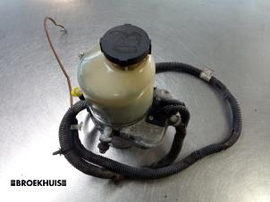 Usados Bomba de dirección asistida Opel Zafira (M75) 1.6 16V Precio € 80,00 Norma de margen ofrecido por Autobedrijf Broekhuis B.V.