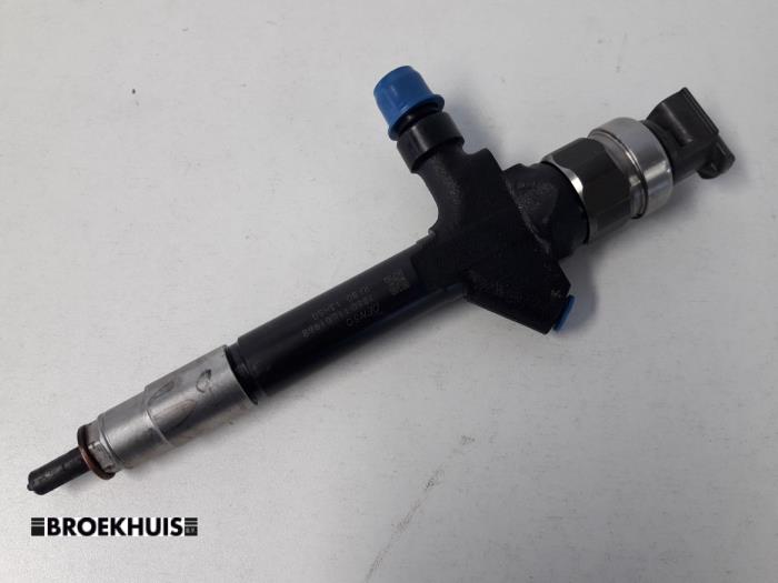 Injector (diesel) from a Mazda 6 SportBreak (GH19/GHA9) 2.0 CiDT 16V 2010
