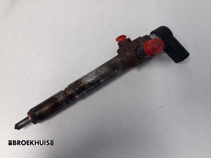 Injector (diesel) from a Renault Scénic II (JM) 1.5 dCi 105 FAP 2008
