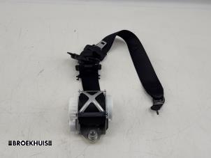 Used Front seatbelt, right BMW 3 serie Touring (F31) 320d 2.0 16V Price € 30,00 Margin scheme offered by Autobedrijf Broekhuis B.V.