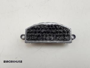 Used Heater resistor BMW 3 serie Touring (F31) 320d 2.0 16V Price € 20,00 Margin scheme offered by Autobedrijf Broekhuis B.V.