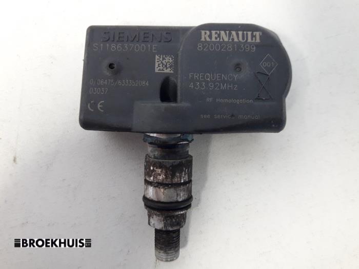 Begagnade Däcktryckssensor Renault Megane II Grandtour (KM) 1.6 16V Pris € 10,00 Marginaltabell erbjuds av Autobedrijf Broekhuis B.V.