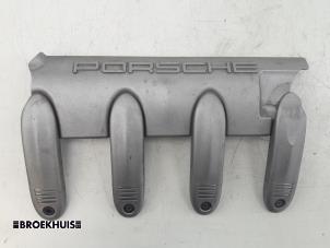 Usados Chapa protectora motor Porsche Cayenne (9PA) 4.5 S V8 32V Precio € 25,00 Norma de margen ofrecido por Autobedrijf Broekhuis B.V.