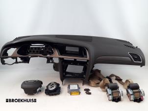 Usagé Kit airbag + tableau de bord Audi A4 Avant (B8) 1.8 TFSI 16V Prix € 500,00 Règlement à la marge proposé par Autobedrijf Broekhuis B.V.