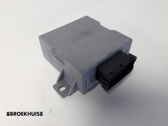 Begagnade Regnsensor Mercedes A (W168) 1.9 A-190 Pris € 15,00 Marginaltabell erbjuds av Autobedrijf Broekhuis B.V.