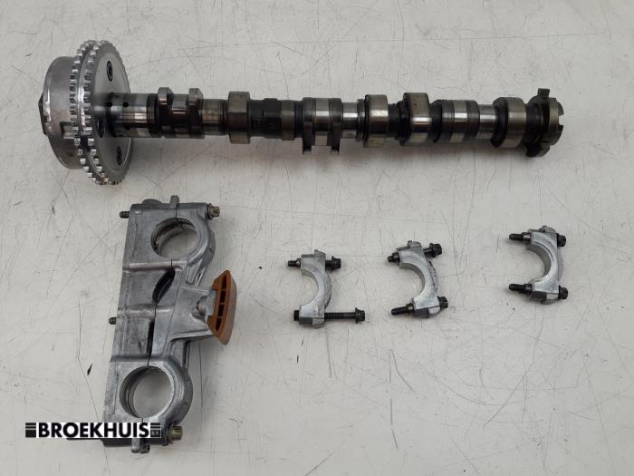 Usagé Arbre à cames Porsche Macan (95B) 3.6 V6 24V Turbo Prix € 200,00 Règlement à la marge proposé par Autobedrijf Broekhuis B.V.