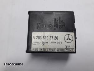 Gebrauchte Alarm Modul Mercedes C (W203) 2.2 C-220 CDI 16V Preis € 15,00 Margenregelung angeboten von Autobedrijf Broekhuis B.V.
