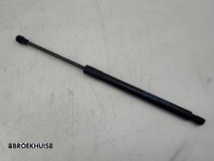 Used Rear gas strut, left Opel Karl 1.0 12V Price on request offered by Autobedrijf Broekhuis B.V.