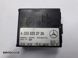 Gebrauchte Alarm Modul Mercedes C Combi (S203) 2.2 C-200 CDI 16V Preis € 20,00 Margenregelung angeboten von Autobedrijf Broekhuis B.V.