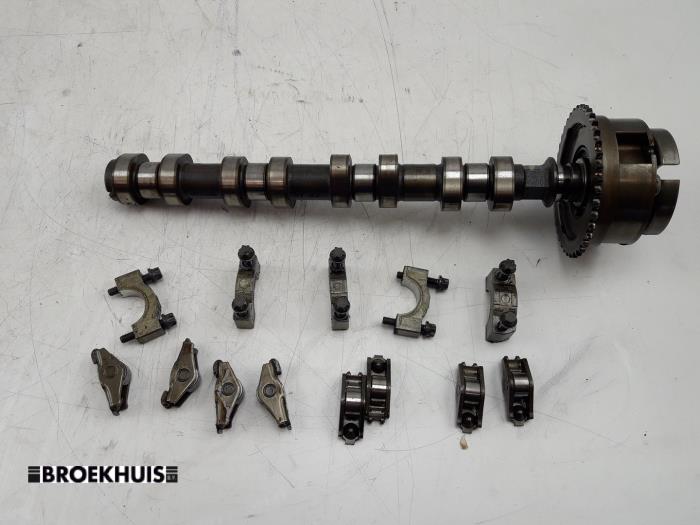 Usagé Arbre à cames Opel Corsa D 1.4 16V Twinport Prix € 100,00 Règlement à la marge proposé par Autobedrijf Broekhuis B.V.