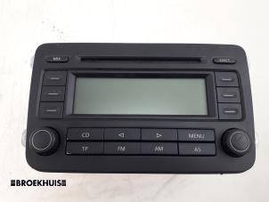 Used Radio CD player Volkswagen Golf Plus (5M1/1KP) 1.6 FSI 16V Price € 65,00 Margin scheme offered by Autobedrijf Broekhuis B.V.