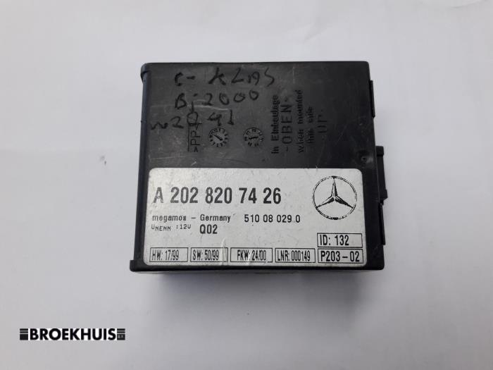 Begagnade Larmmodul Mercedes CLK (C208) 2.0 200K Evo 16V Pris € 20,00 Marginaltabell erbjuds av Autobedrijf Broekhuis B.V.