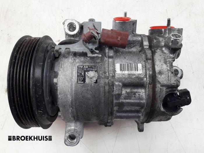 Usagé Compresseur de clim Volkswagen Golf VIII (CD1) 1.0 eTSI 12V Prix € 150,00 Règlement à la marge proposé par Autobedrijf Broekhuis B.V.
