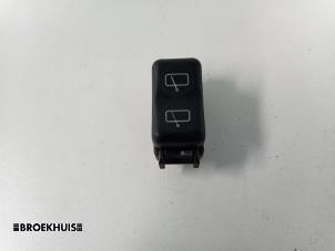 Used Wiper switch Mercedes E Combi (S124) Price € 10,00 Margin scheme offered by Autobedrijf Broekhuis B.V.