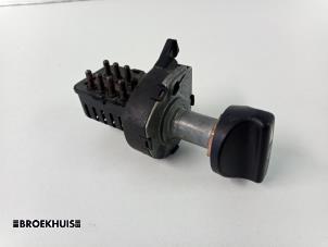 Used Heater switch Mercedes E (W124) Price € 20,00 Margin scheme offered by Autobedrijf Broekhuis B.V.