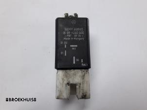 Used AC relay Mercedes Vito (638.1/2) 2.2 CDI 108 16V Price € 30,25 Inclusive VAT offered by Autobedrijf Broekhuis B.V.