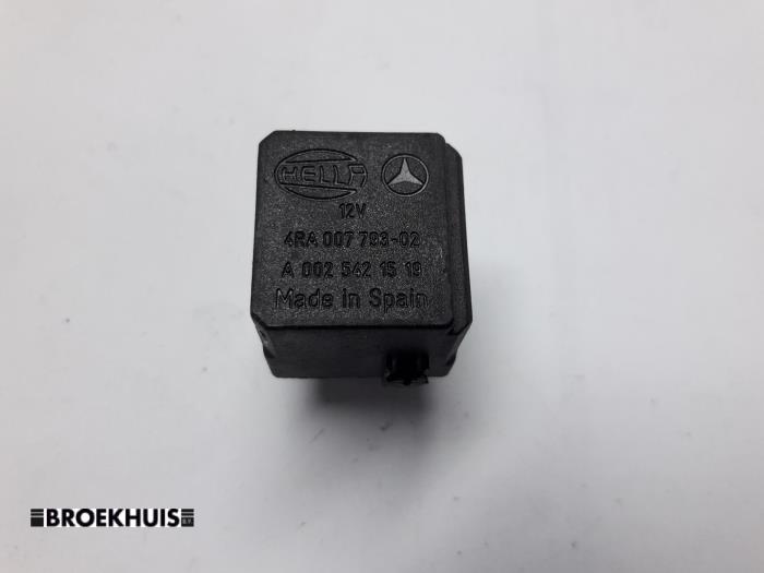 Relay from a Mercedes-Benz V (638.2)