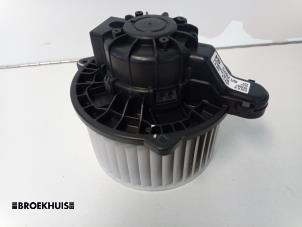 Used Heating and ventilation fan motor Kia Sportage (QL) 1.7 CRDi 16V 4x2 Price € 75,00 Margin scheme offered by Autobedrijf Broekhuis B.V.