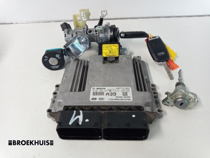 Used Injection computer Kia Sportage (QL) 1.7 CRDi 16V 4x2 Price € 300,00 Margin scheme offered by Autobedrijf Broekhuis B.V.