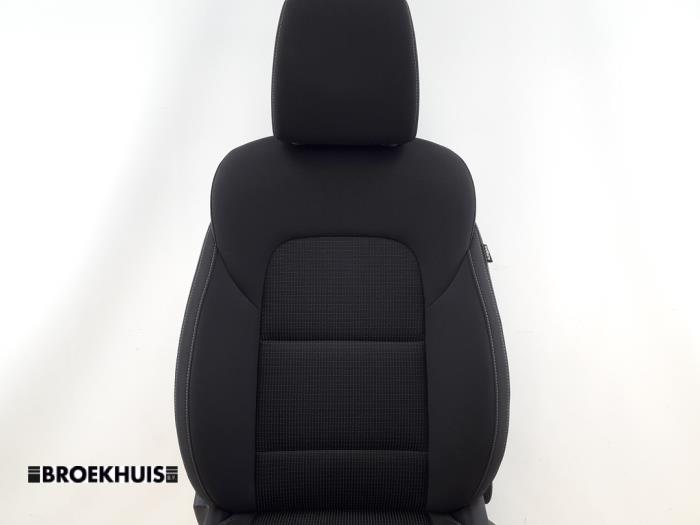 Seat, left from a Kia Sportage (QL) 1.7 CRDi 16V 4x2 2018