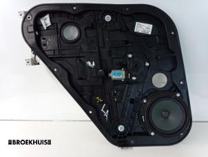Używane Mechanizm szyby lewej tylnej wersja 4-drzwiowa Kia Sportage (QL) 1.7 CRDi 16V 4x2 Cena € 100,00 Procedura marży oferowane przez Autobedrijf Broekhuis B.V.
