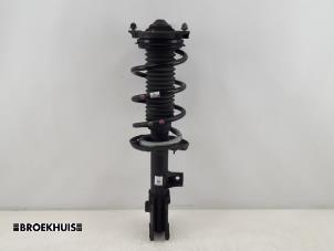 Used Front shock absorber rod, right Kia Sportage (QL) 1.7 CRDi 16V 4x2 Price € 125,00 Margin scheme offered by Autobedrijf Broekhuis B.V.