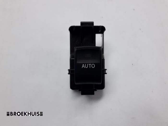 Electric window switch from a Toyota Prius (ZVW3) 1.8 16V 2012