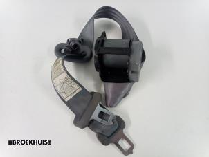 Used Rear seatbelt, centre Chevrolet Kalos (SF48) 1.2 Price € 15,00 Margin scheme offered by Autobedrijf Broekhuis B.V.
