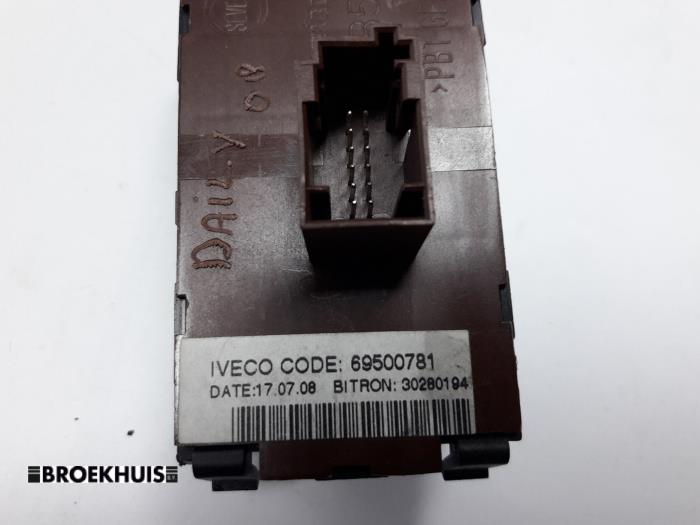 Interruptor de un Iveco New Daily IV 35C12V, 35C12V/P, 35S12V, 35S12V/P 2008