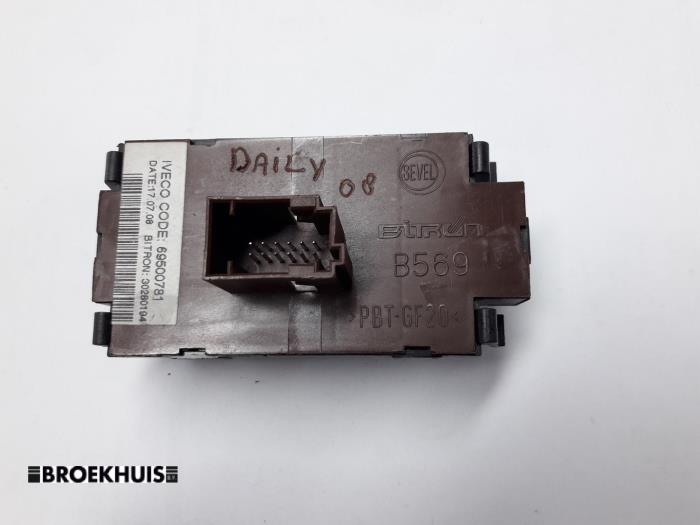 Interruptor de un Iveco New Daily IV 35C12V, 35C12V/P, 35S12V, 35S12V/P 2008