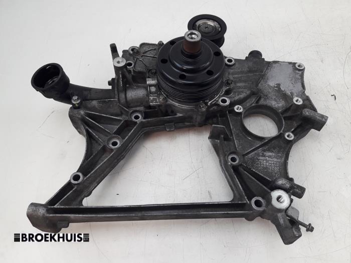 Usagé Support dynamo haut Mercedes Sprinter 5t (906.15/906.25) 513 CDI 16V Prix € 84,70 Prix TTC proposé par Autobedrijf Broekhuis B.V.