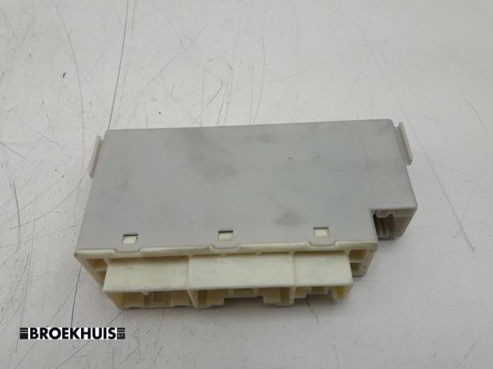 Module (miscellaneous) from a Toyota Prius (ZVW3) 1.8 16V 2012