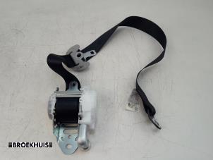 Used Seatbelt tensioner, right Toyota Prius (ZVW3) 1.8 16V Price € 80,00 Margin scheme offered by Autobedrijf Broekhuis B.V.