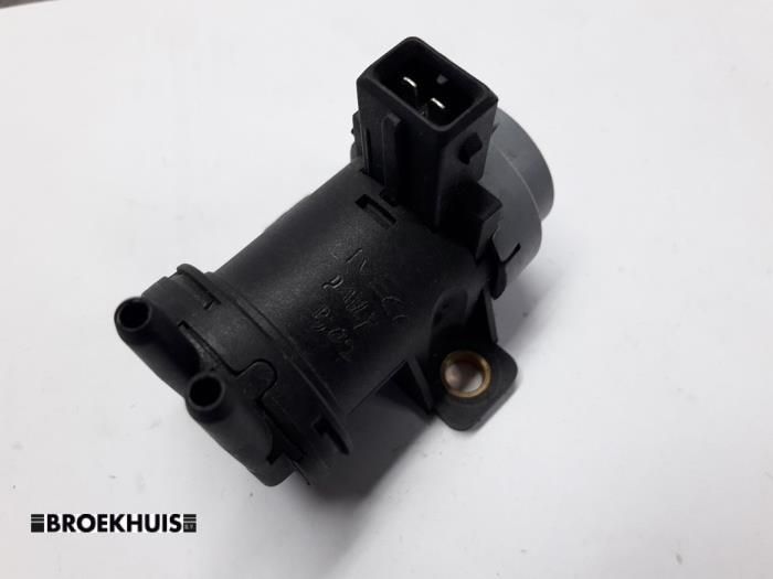 Usagé Régulateur pression turbo Iveco New Daily III 29L9 Prix € 24,20 Prix TTC proposé par Autobedrijf Broekhuis B.V.