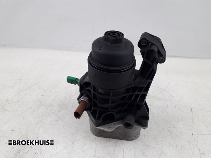 Gebrauchte Ölfiltergehäuse Volkswagen Golf VII (AUA) 1.6 TDI BlueMotion 16V Preis € 100,00 Margenregelung angeboten von Autobedrijf Broekhuis B.V.