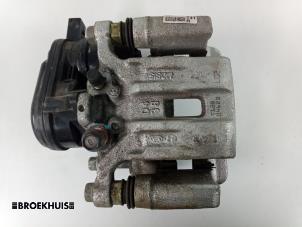 Used Rear brake calliper, right Kia Niro I (DE) 64 kWh Price € 60,00 Margin scheme offered by Autobedrijf Broekhuis B.V.