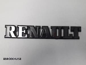 Usados Emblema Renault Trafic New (FL) 1.9 dCi 82 16V Precio € 5,00 Norma de margen ofrecido por Autobedrijf Broekhuis B.V.