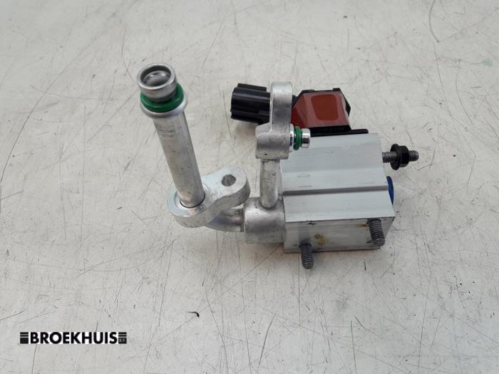 Begagnade Trycksensor, luftkonditionering Kia Niro I (DE) E-Niro 64 kWh Pris € 125,00 Marginaltabell erbjuds av Autobedrijf Broekhuis B.V.