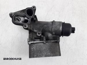 Used Oil filter housing Renault Master IV (FV) 2.3 dCi 100 16V FWD Price € 48,40 Inclusive VAT offered by Autobedrijf Broekhuis B.V.